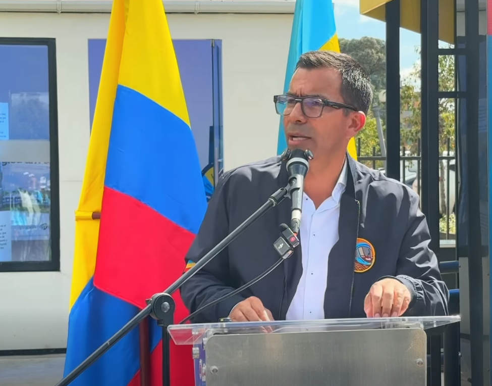 Impulsan sistemas multimodales para fortalecer la |movilidad| en |Bogotá| y la región + Video