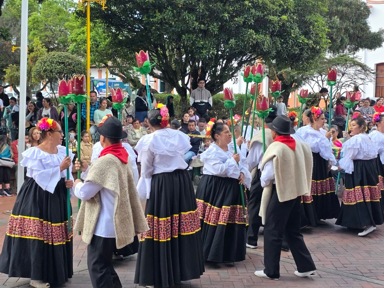 |Cogua| celebró el |Día de la Danza| con talento, |cultura| y |tradición|