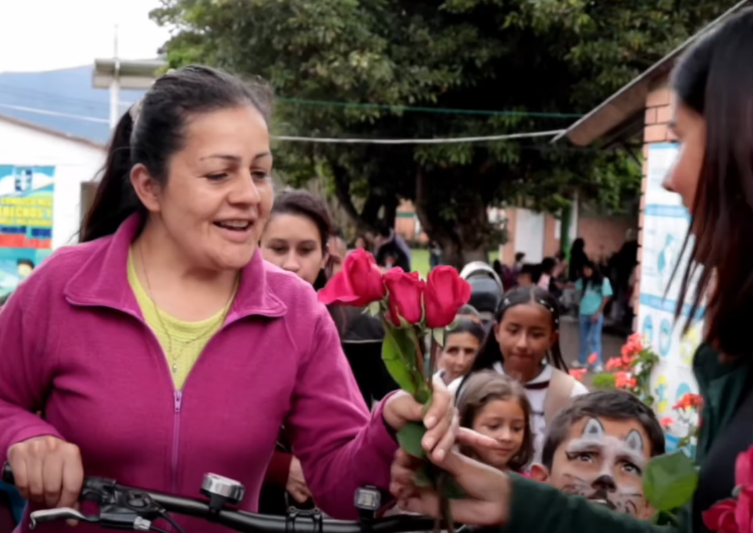 Alcaldía de |Tenjo| destacó el valor y la resiliencia de las |madres| en su día + Video