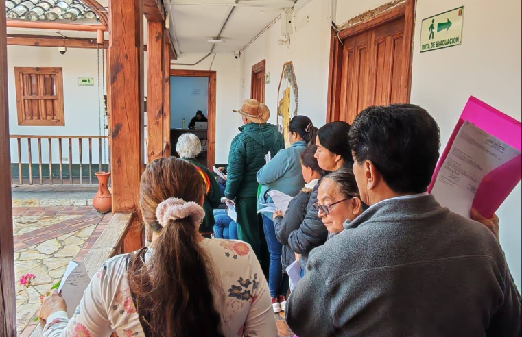 |Tenjo| habilitó espacio para atención de usuarios de |Famisanar|