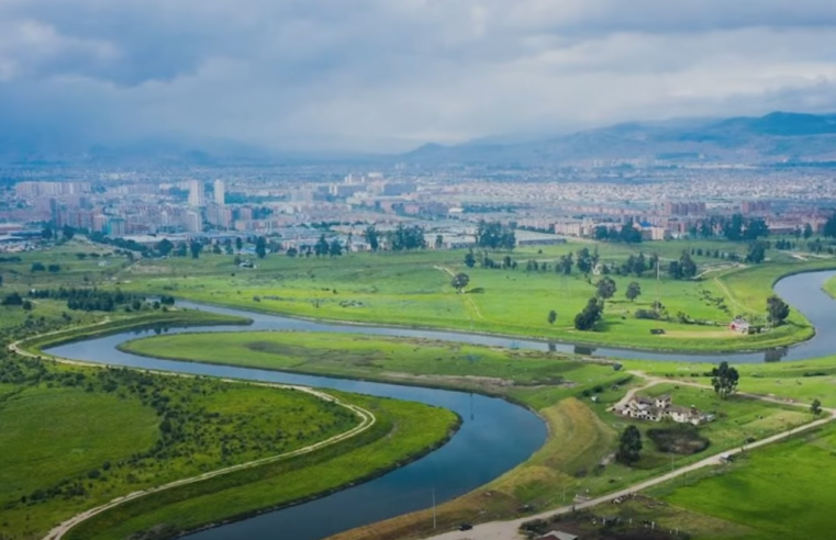 Aprueban nuevas medidas para frenar la |urbanización descontrolada| en zonas rurales de |Bogotá| y |Cundinamarca| + Video
