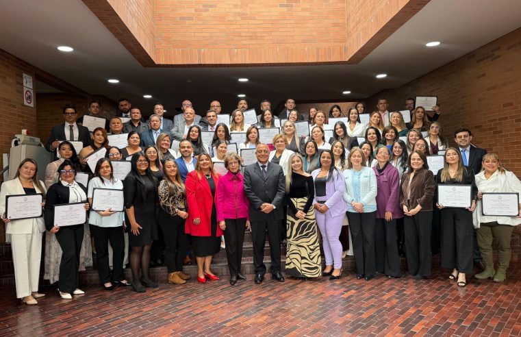61 comisarios de familia de |Cundinamarca| se especializan para fortalecer la protección de los |derechos de las familias|
