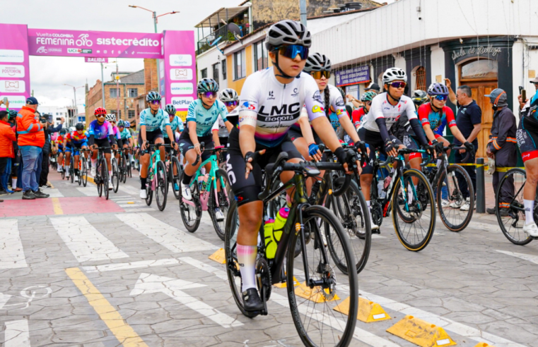 |Chía| dio la bienvenida a la |Vuelta a Colombia Femenina| |Sistecrédito| 2026 con la presentación de equipos y la salida de la primera etapa