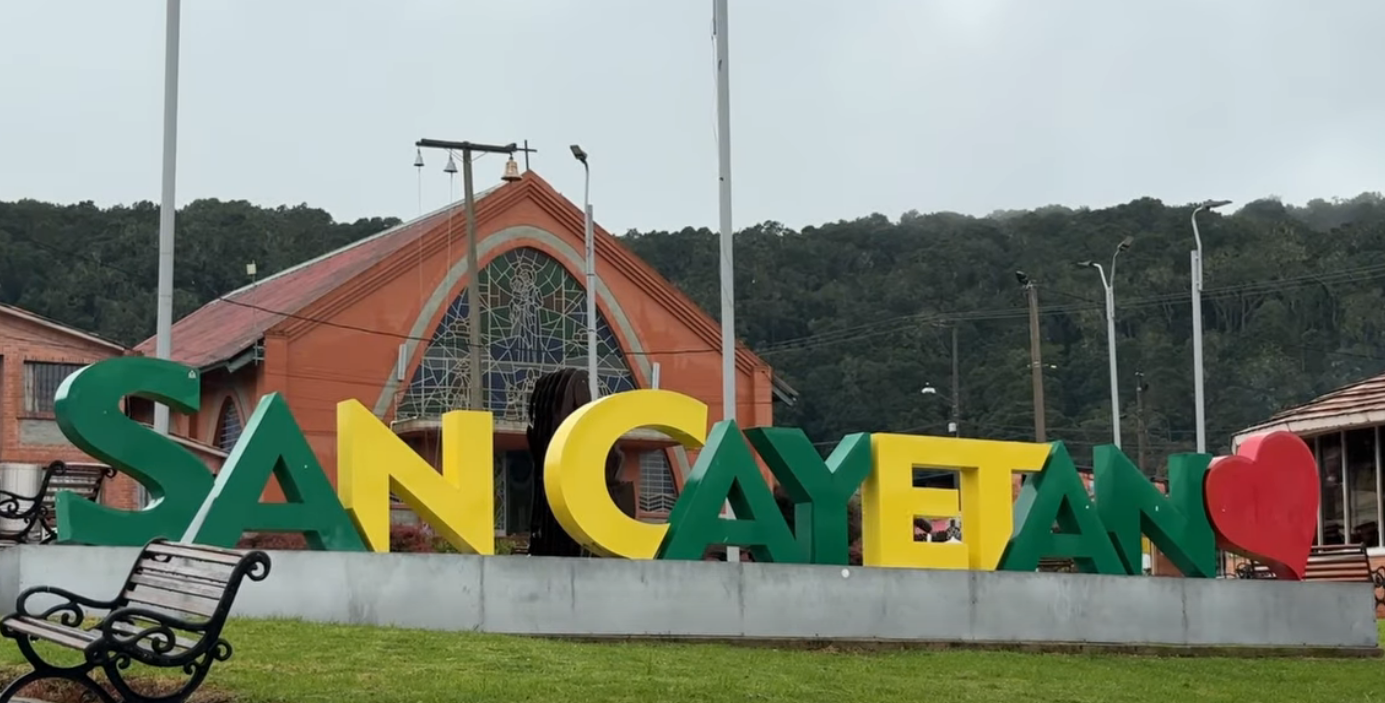 |Emprendimiento| en |San Cayetano| transforma residuos de madera en arte con |propósito ambiental| + Video