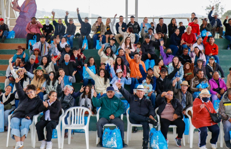 Más de 1.270 |campesinos| celebraron su día en una jornada de reconocimiento e integración en |Sopó|